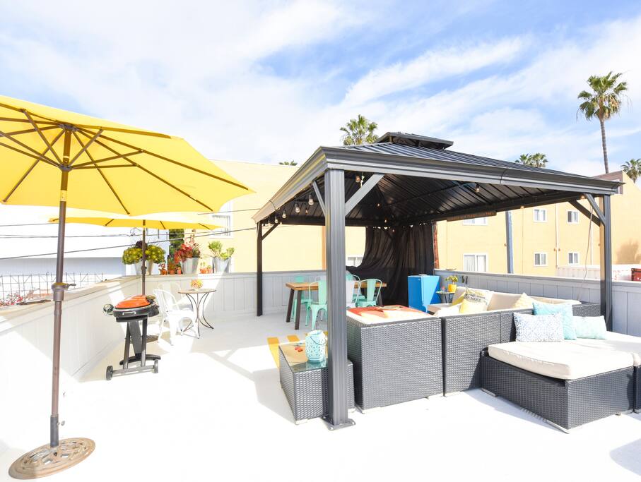Rooftop Deck