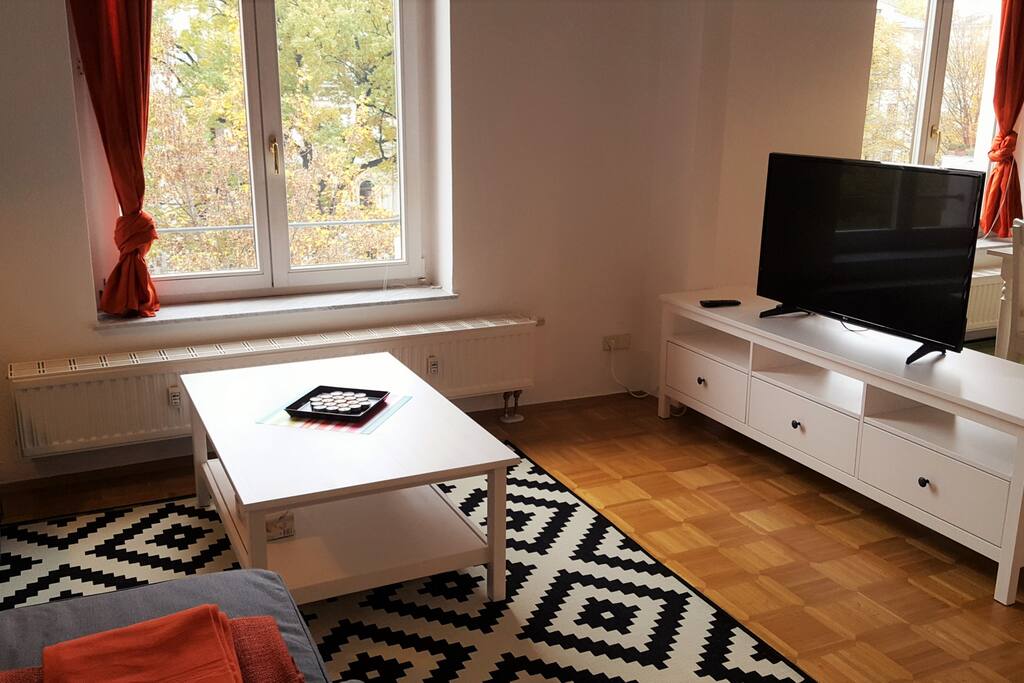48-Zoll Fernseher inkl. Netflix-Zugang