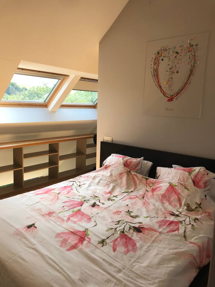 Dormitorio. Cama 180*200.