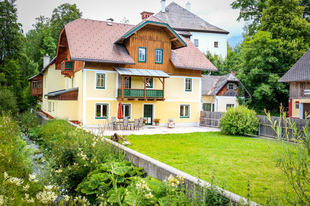 Ansicht mit Garten