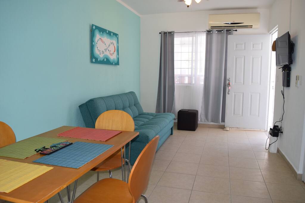 comedor, sofa cama, tv, internet, a/a