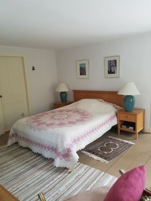 Travel Room