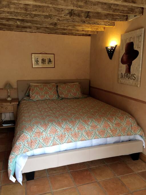 Master bedroom downstairs: A good night sleep well deserved with a cozy comforter!