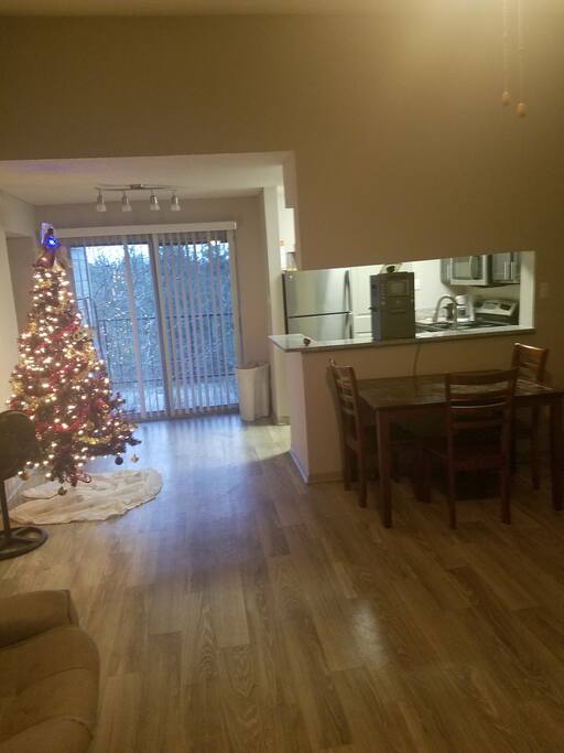 dining/kitchen