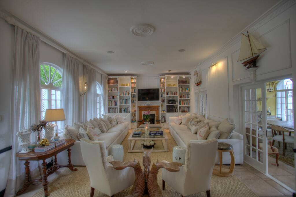 Super luxurious lounge with library, TV and sound system