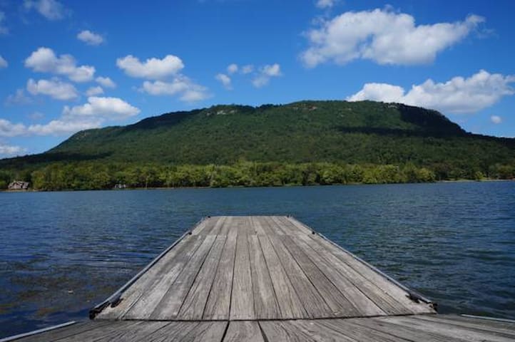 Tennessee River Gorge Island Cabin Cabins For Rent In Whitwell
