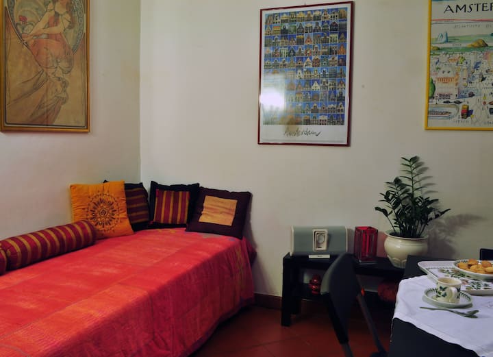 Jedálenský priestor s jednolôžkom