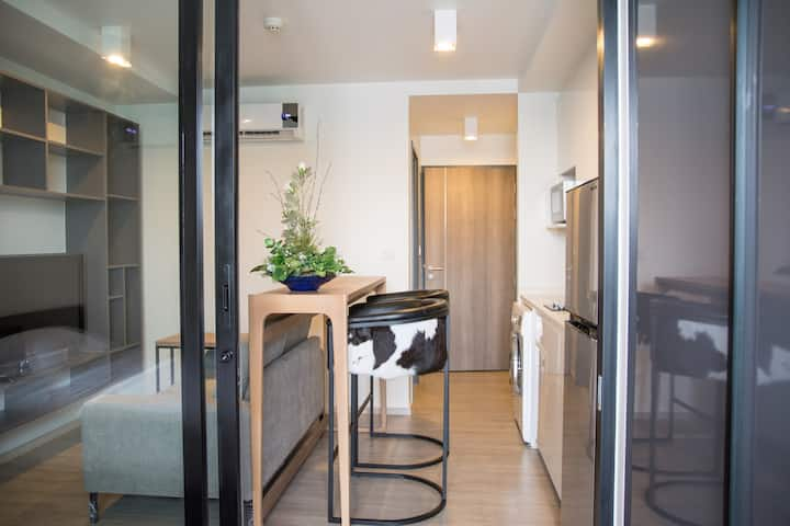 Apartment in Khet Khlong Toei