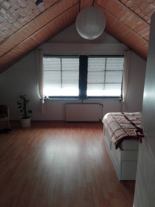 Blick ins Schlafzimmer