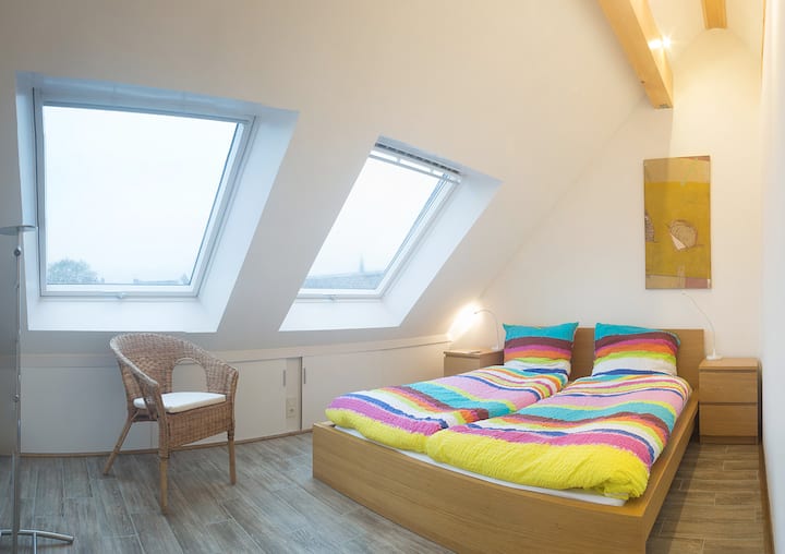 Veća spavaća soba s bračnim krevetom 160 cm x 200 cm - veća spavaća soba s bračnim krevetom 160 cm x 200 cm