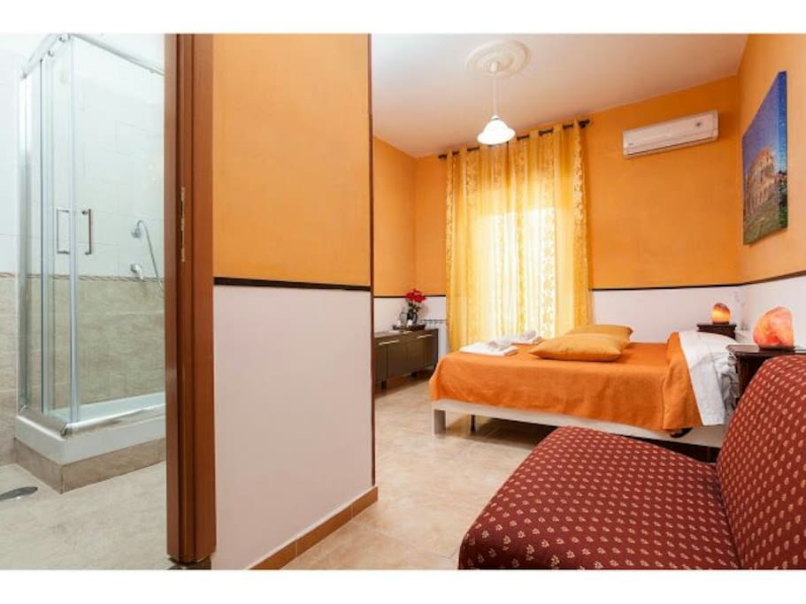 Camera con bagno privato