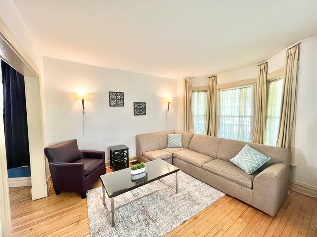 Beverly Area- Home Away from Home, Free Parking gallery image 4