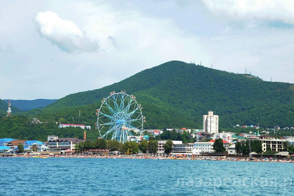 Лазаревское с моря