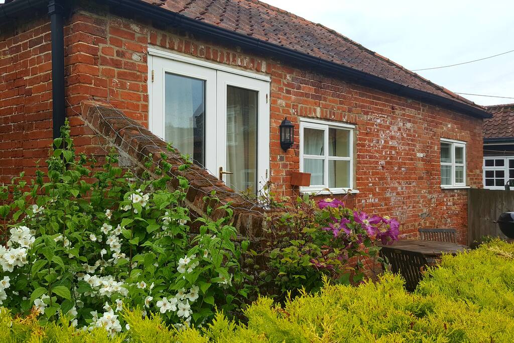 Rear of cottage.