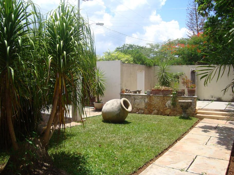 Jardín , entrada