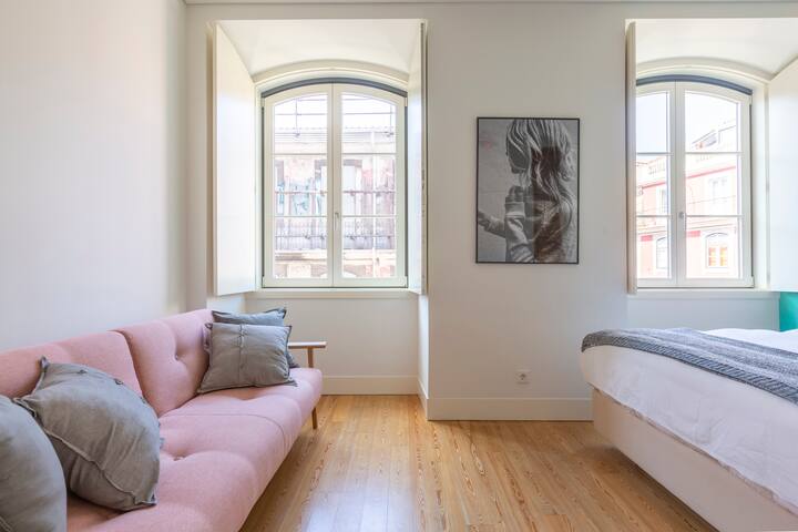 MY LX FLAT Luxury Chiado Design Apartment gallery image 4