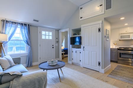 Updated Nantucket Cottage with Private Yard