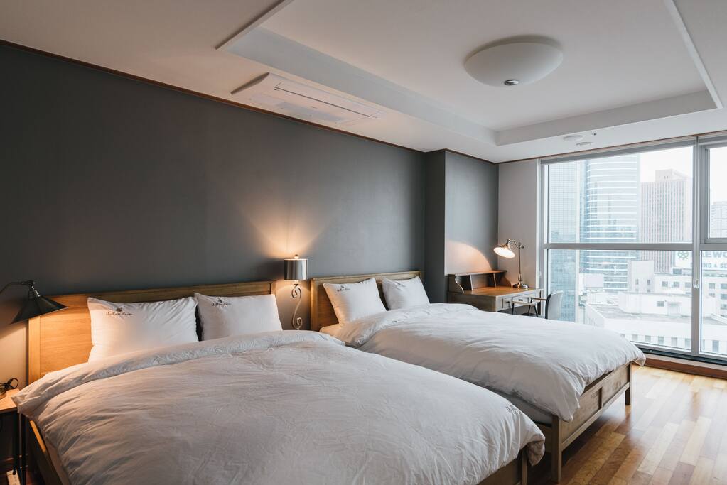 Bedroom #1 with two queen beds