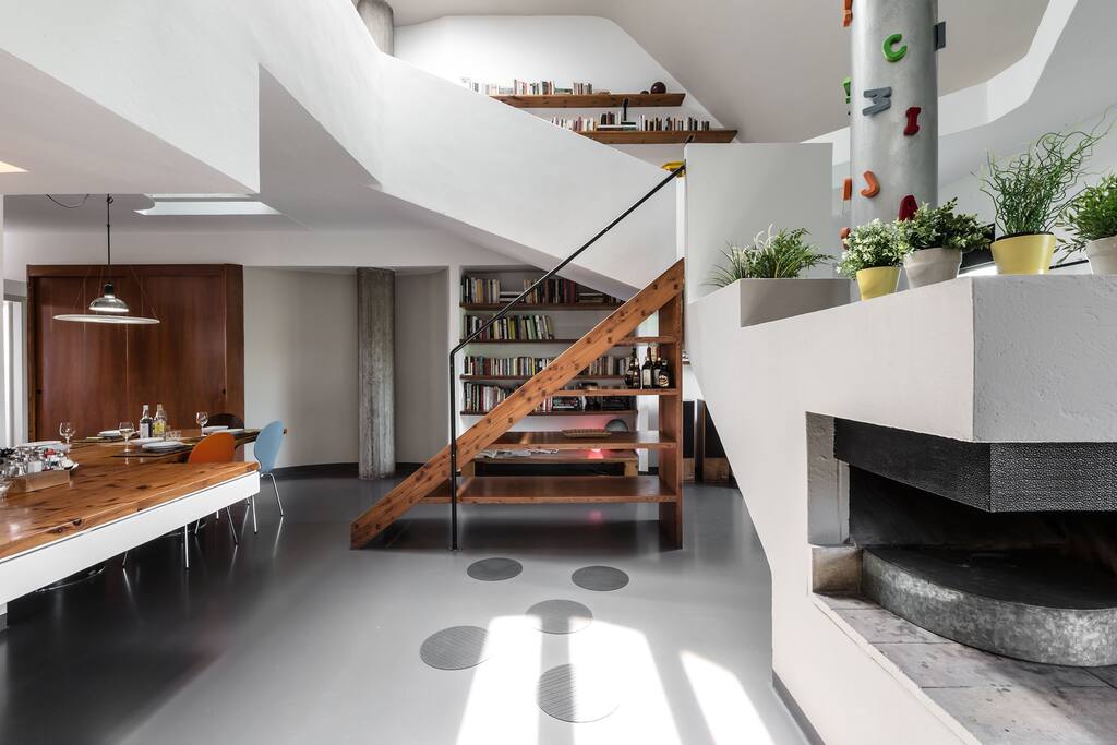 FANCY WOODEN TABLE FOR 10 PERSONS , FIRE PLACE, STAIRS TO UPPER LEVEL WITH 3 SEPARATE BEDROOMS, BATHROOM AND SEPARATE TERRACE WITH BREATHTAKING VIEW OVER WHOLE CITY (DUOMO AREA, GARIBALDI AREA, CITY LIFE AREA)