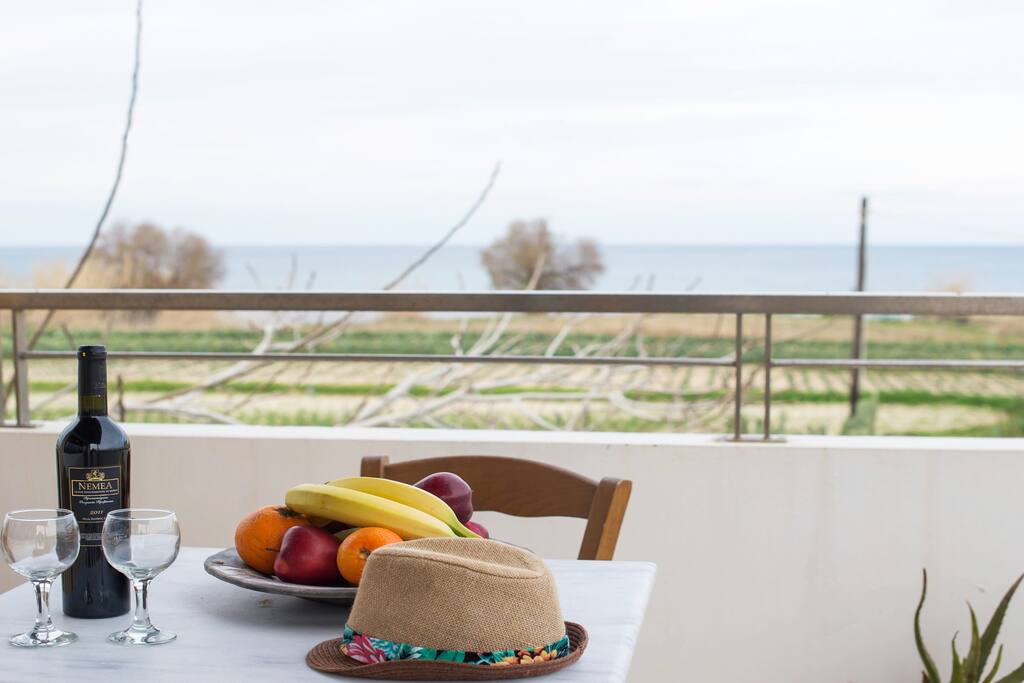 Amazing sea view just a breath away from the beach