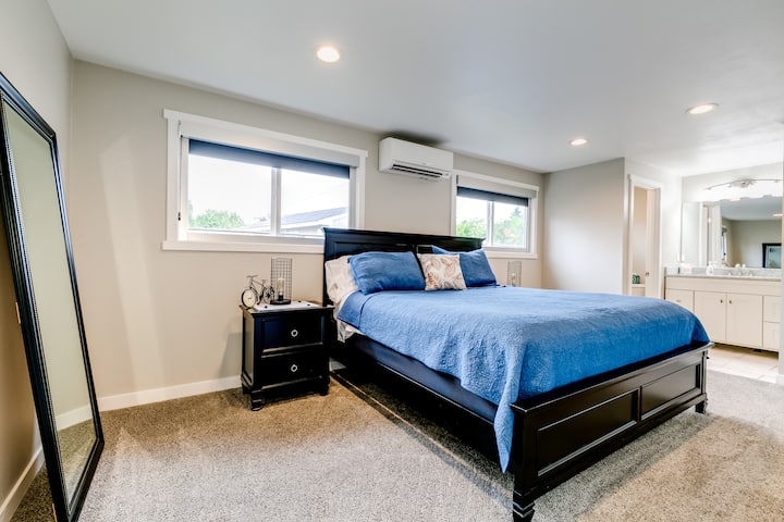 Pamje e plotë e dhomës kryesore të gjumit.