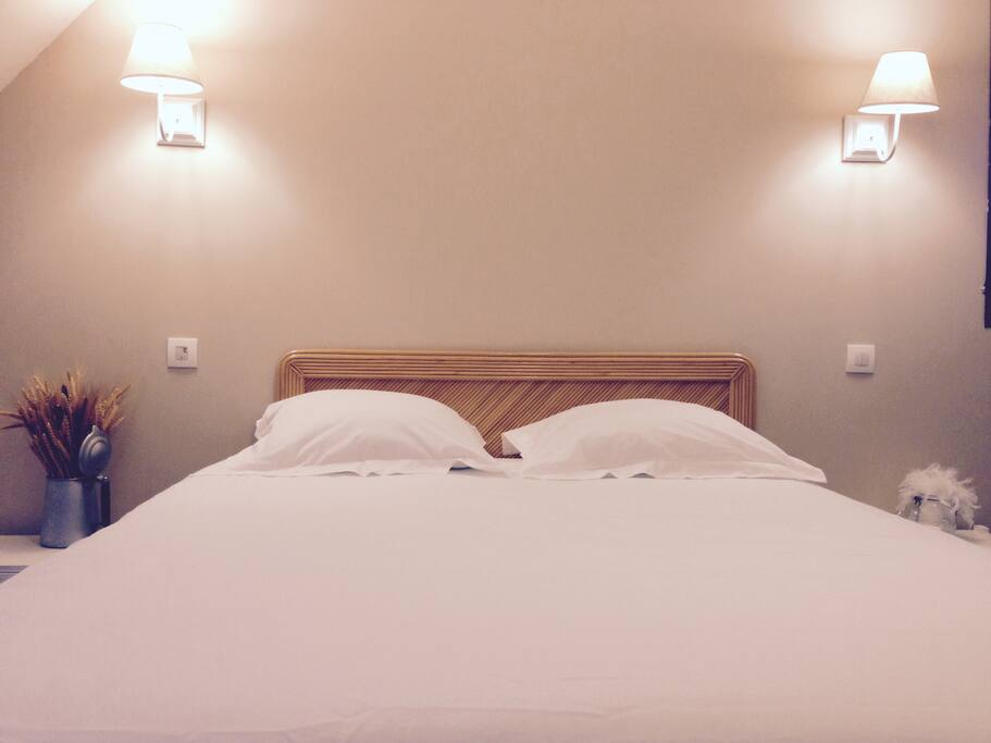 Chambre parentale avec lit double