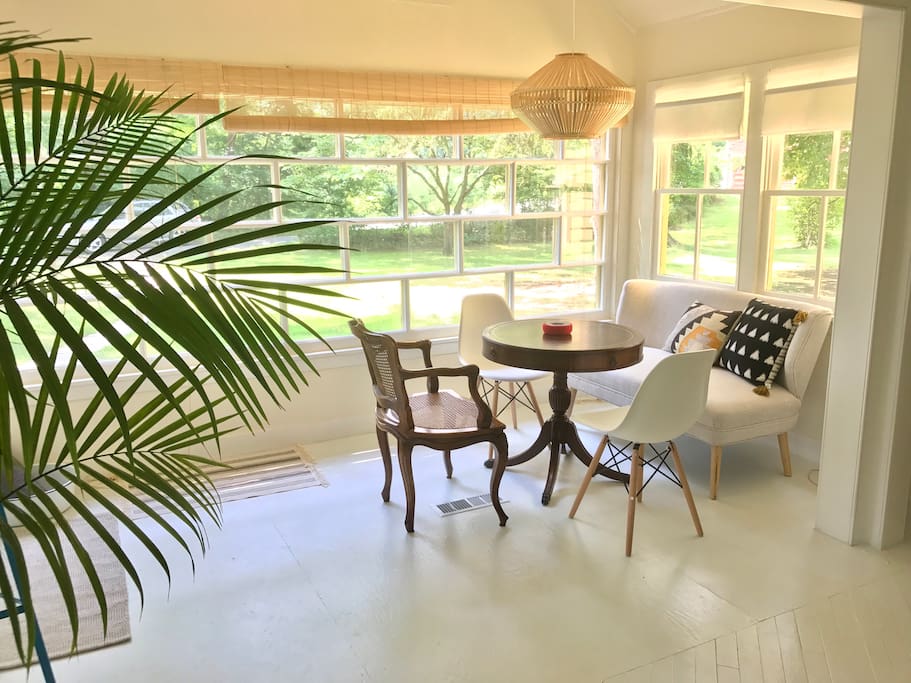 Breakfast nook