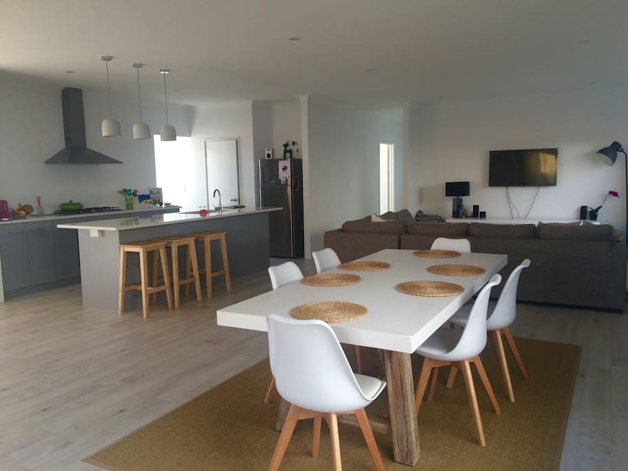 Open plan living area with Kitchen, Dining and Lounge.