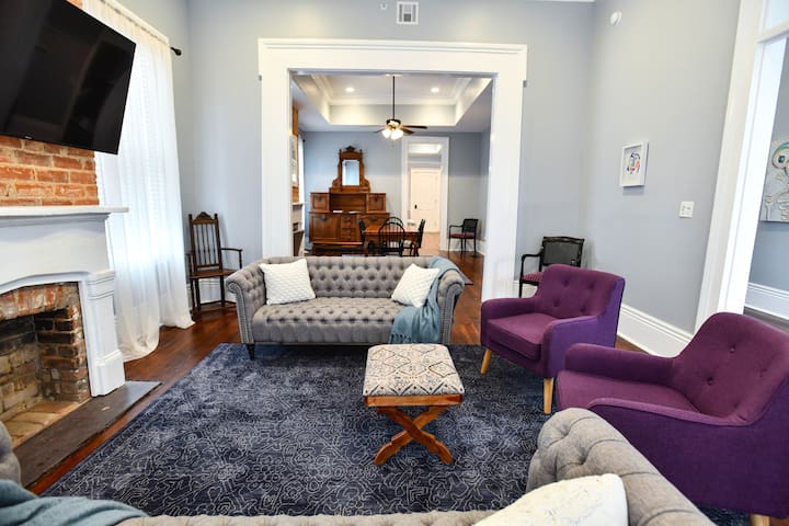 Villeré Historic B&B w/Pool