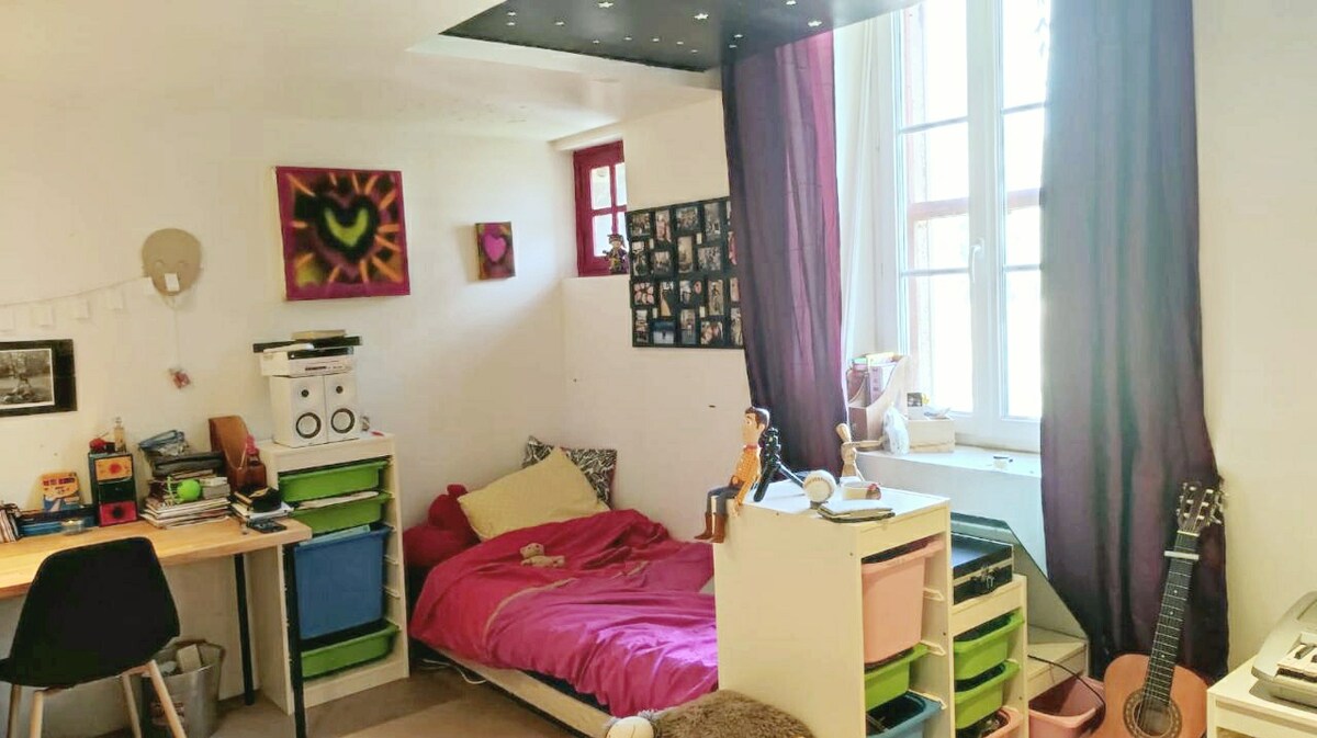 Schlafzimmer 1