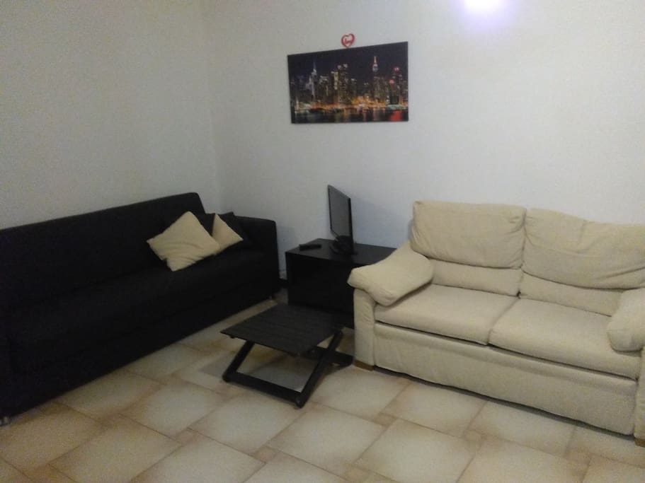 soggiorno con divani letto