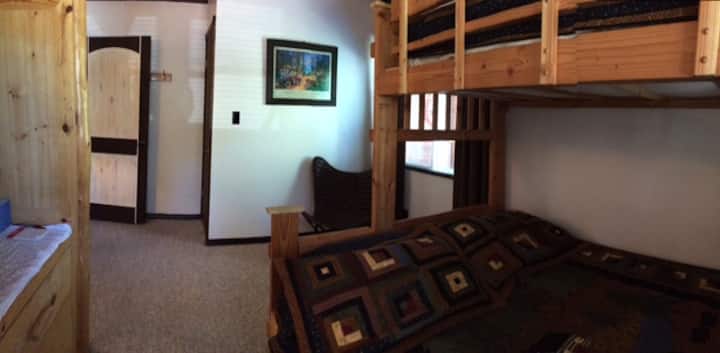 Tahoe Guest Room for 3 at Our Mtn Home w/Hot Tub