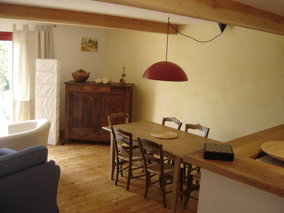 Coin repas le Pommier