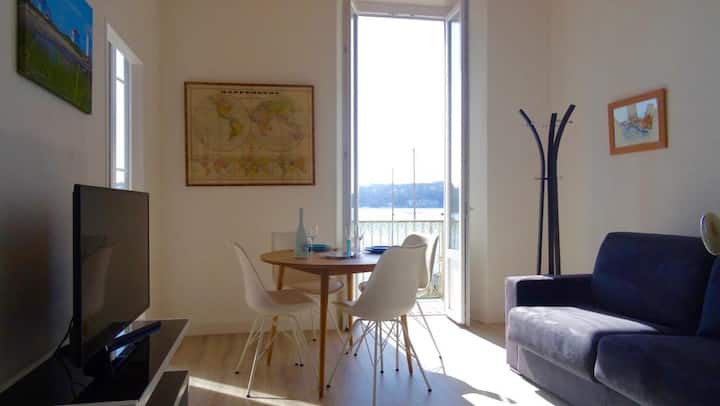 Appartement Front De Mer Avec Beau Balcon - Villefranche-sur-Mer