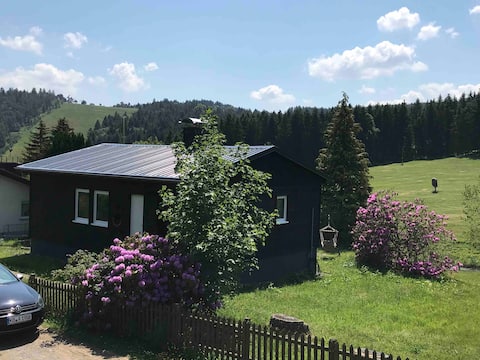 Black+Beauty Design Cabin in Willingen / Sauerland