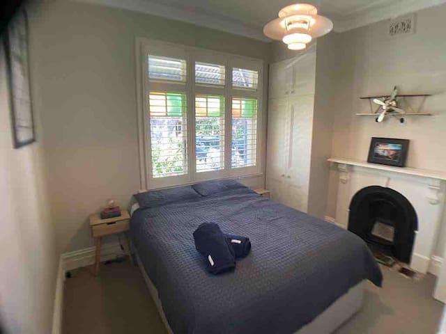 Designer House – Sydney City 7 Minutes by Train gallery image 5