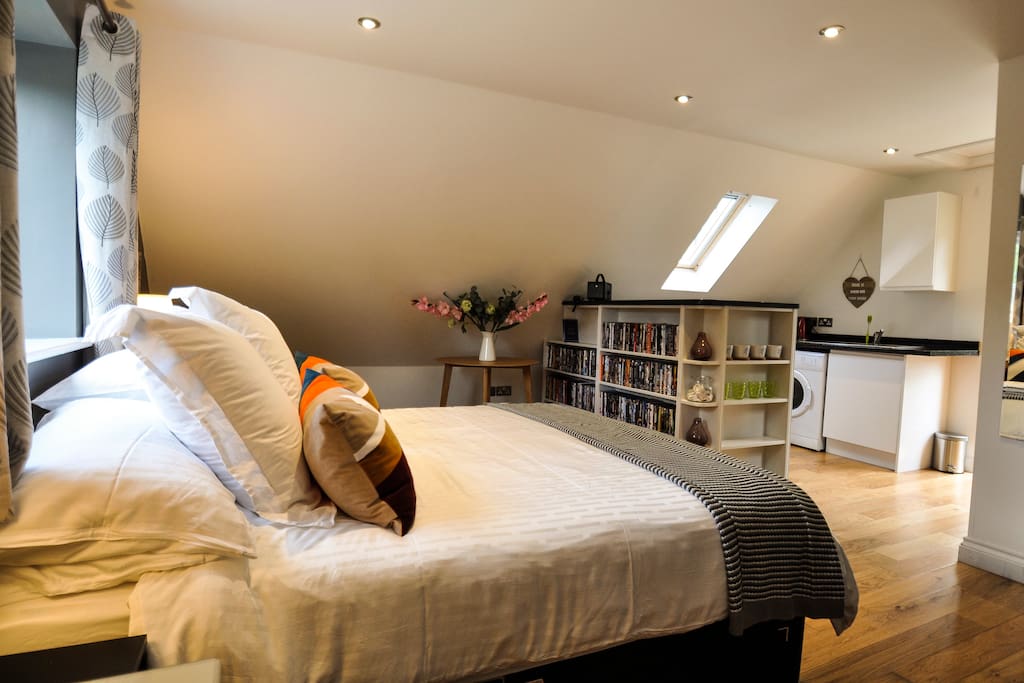 Bright, Airy & Modern. Digital radio with bluetooth connectivity.