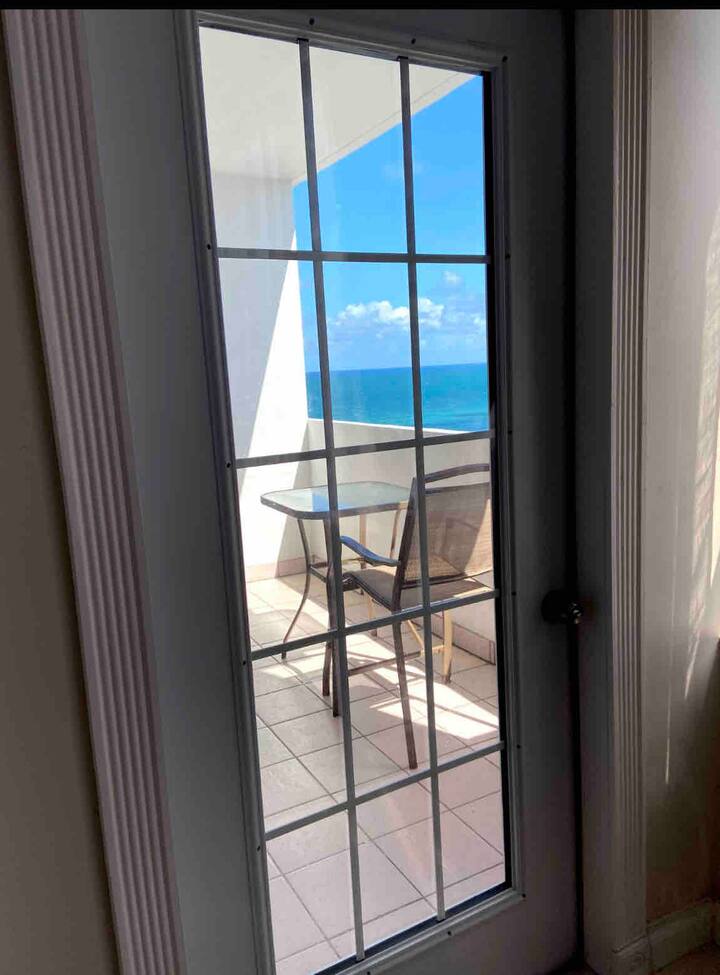 Oceanfront 1 Bedroom 2 Bath Penthouse
