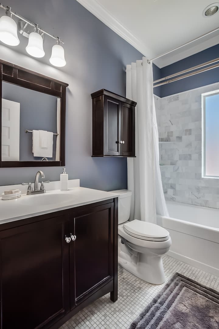 GRAND Virginia Highlands home by bars restaurants Houses for Rent in