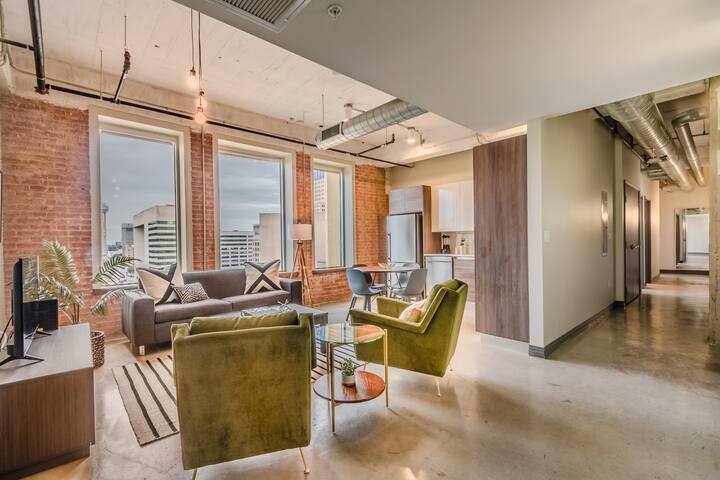 Regal Stays Corporate Apartments – Downtown Dallas - Dallas, TX