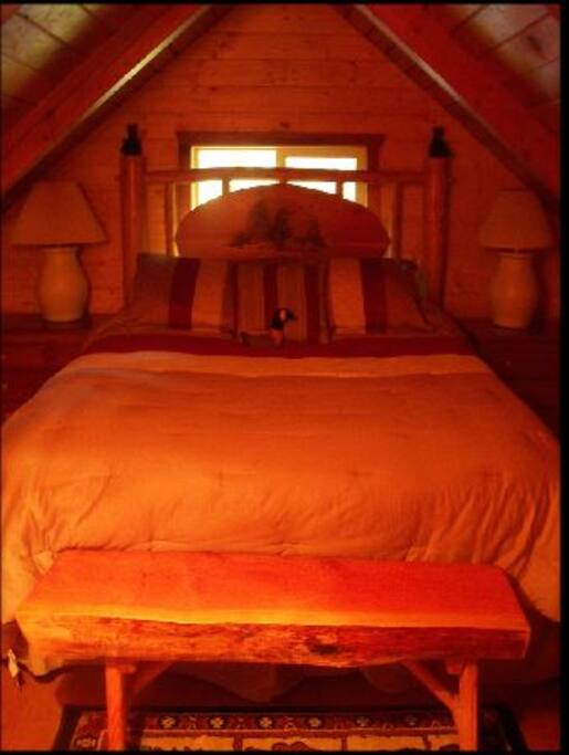 Queen sleeping loft bedroom ~ what a cozy & romantic oasis!
