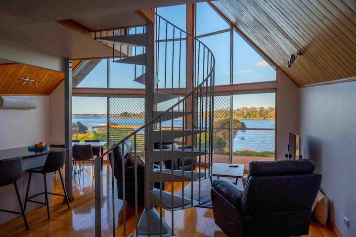 Mooring 91 Waterfront Accommodation On Tamar River - Tamar Valley