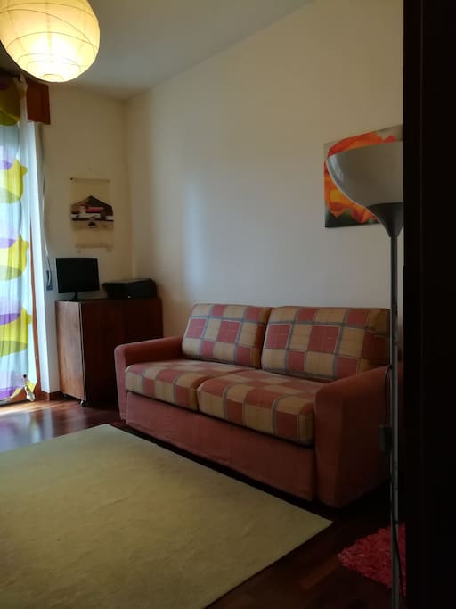Divano letto stanza ospiti