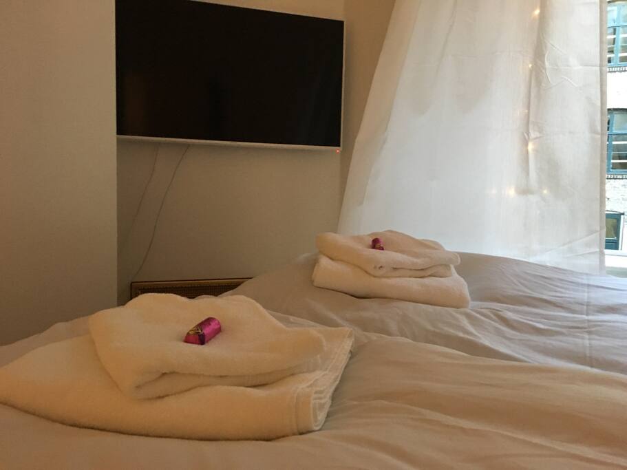 Clean linen and towels