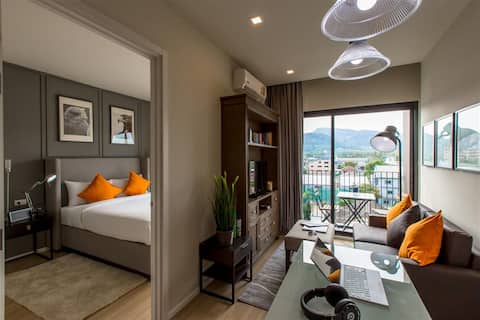 BEST DLUX Condo w/Kitchen Center 509