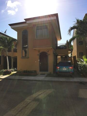 Condominio Arrecifes en Playas del Coco