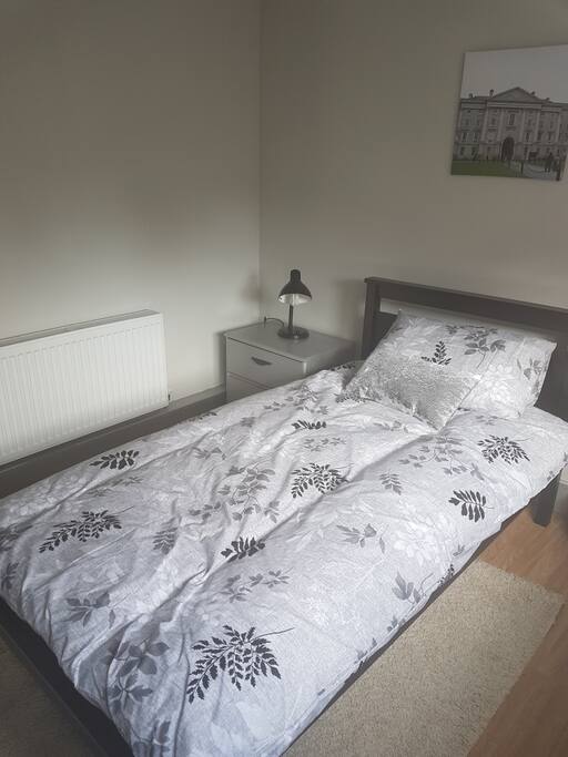 Well equipped bedroom
