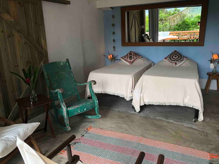 Suitë në verandë. (# 10)