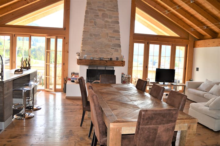 Château d’Oex – Charming chalet – heart of village