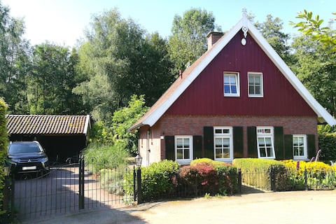 Luxurious holiday house, Lake Hilgelo, Achterhoek